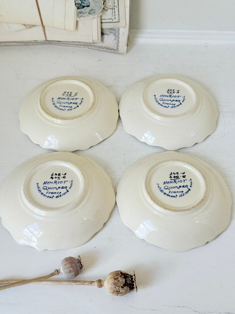 Set of 4 vintage Henriot Quimper faience plates with hand painted shells, starfish, seaweed and black ground decoration