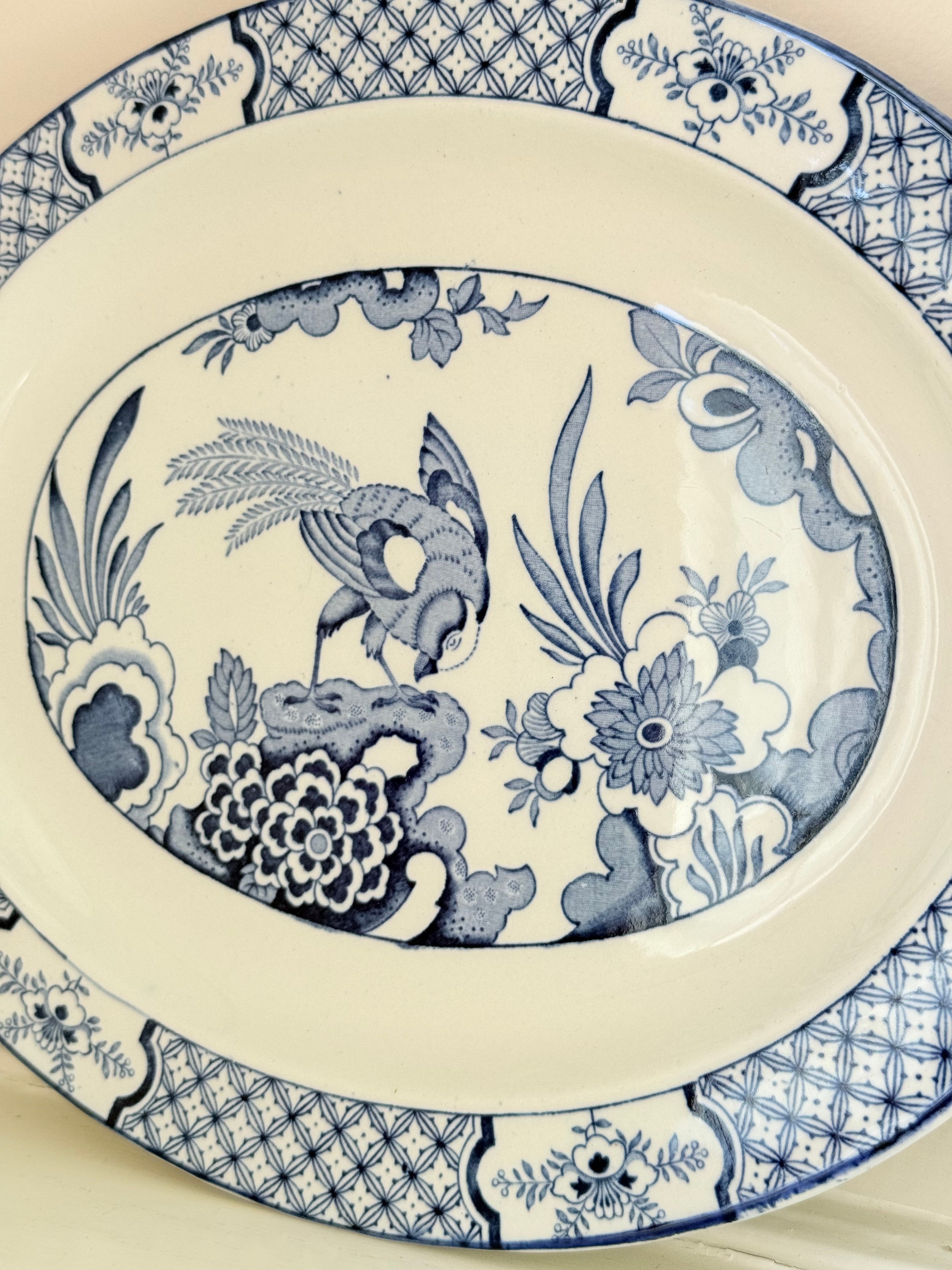 Dinnerware and serveware