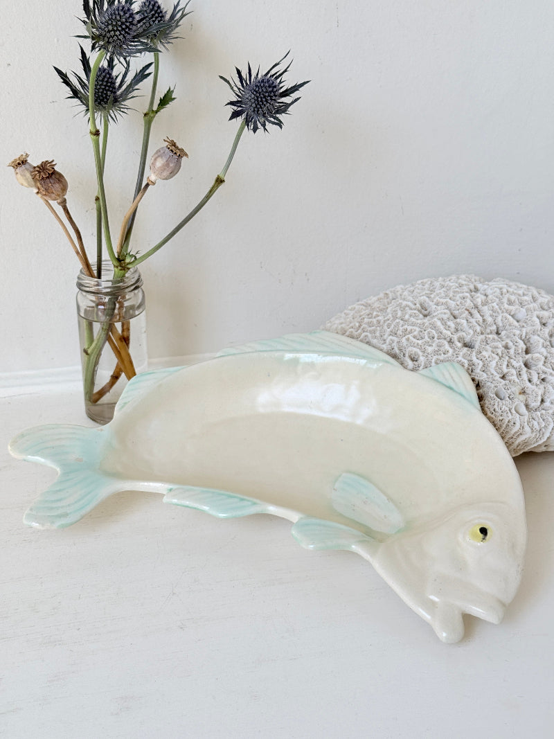 Vintage Shorter and Son fish serving dish in cream with pale green detail, photographed on a white surface