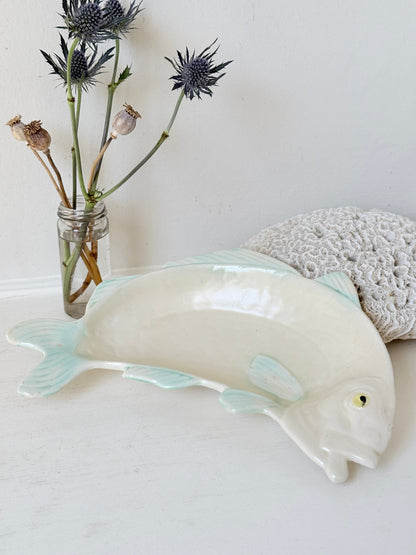 Vintage Shorter and Son fish serving dish in cream with pale green detail, photographed on a white surface