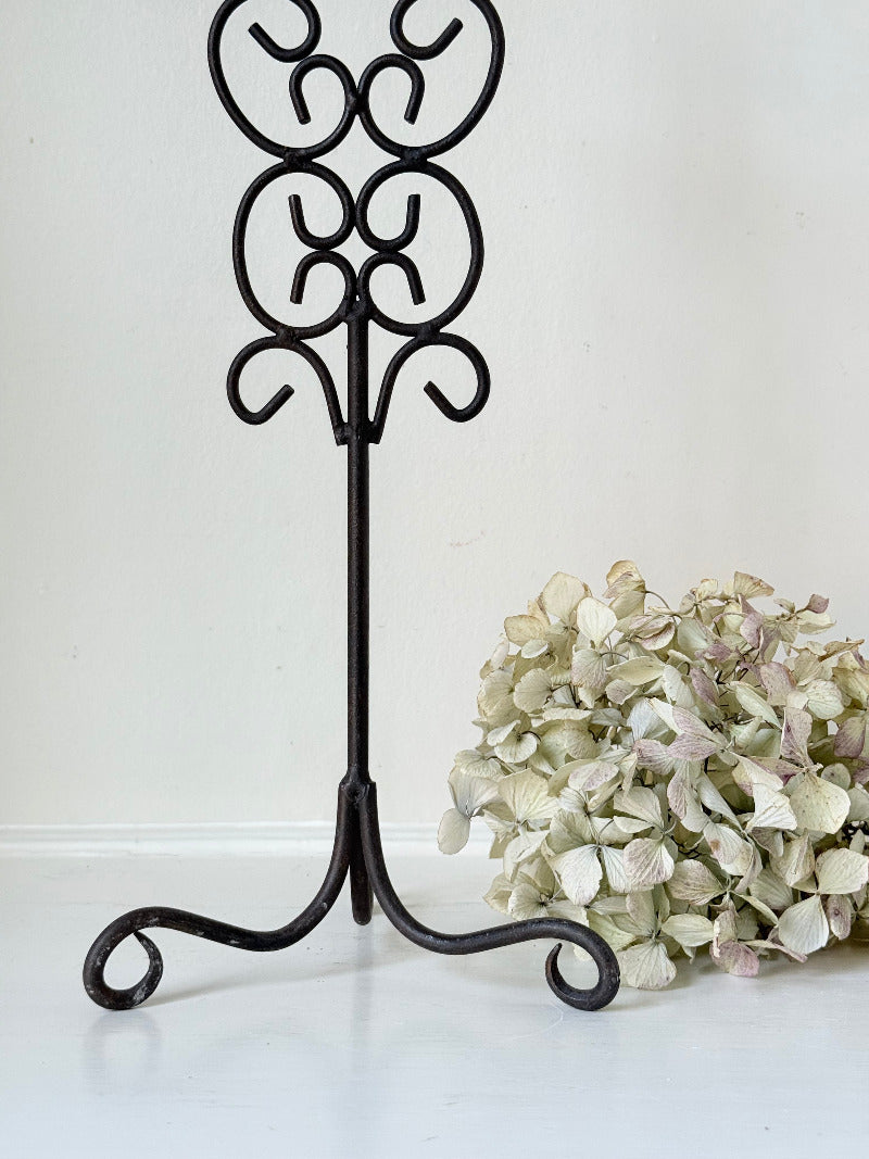 Metal candlestick