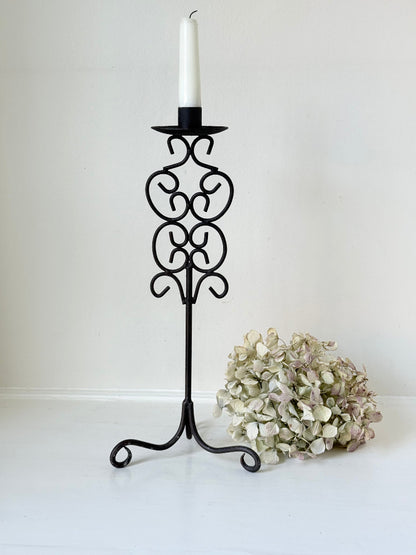 Metal candlestick