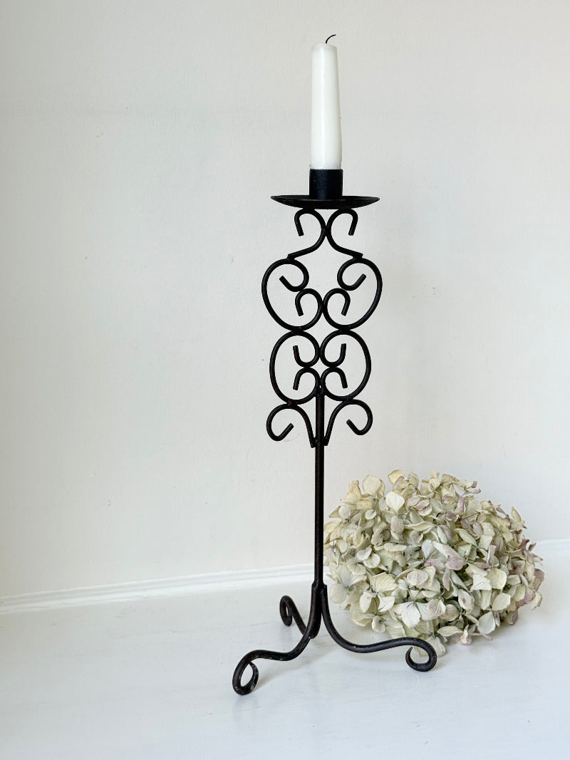 Metal candlestick