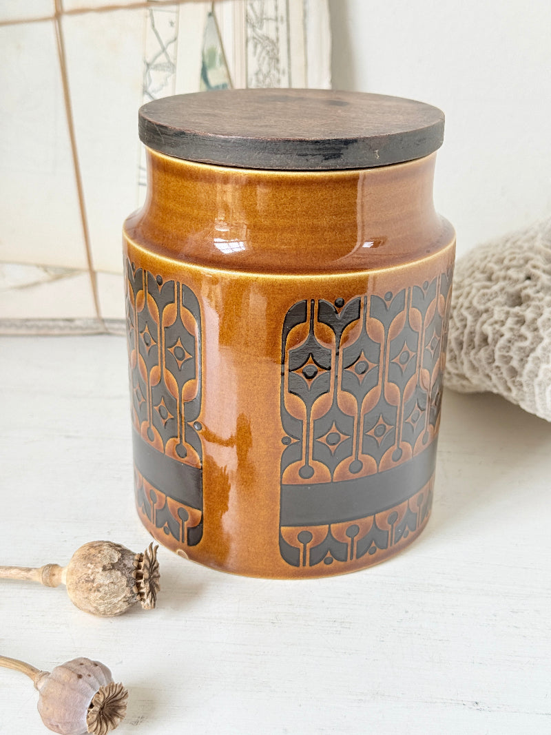 Hornsea Heirloom coffee storage jar in autumn brown stoneware with teak lid photographed on a white surface