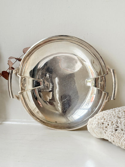 Art Deco silver plate serving dish with stepped handles on a white surface, Goldsmiths and Silversmiths Company Regent Plate